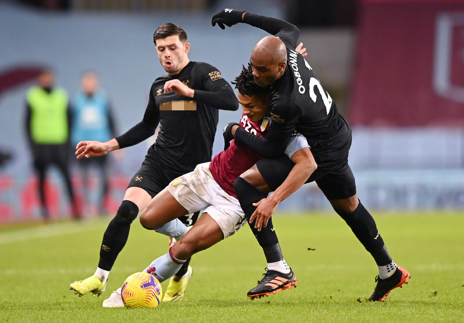 在这个背景 在这个背景